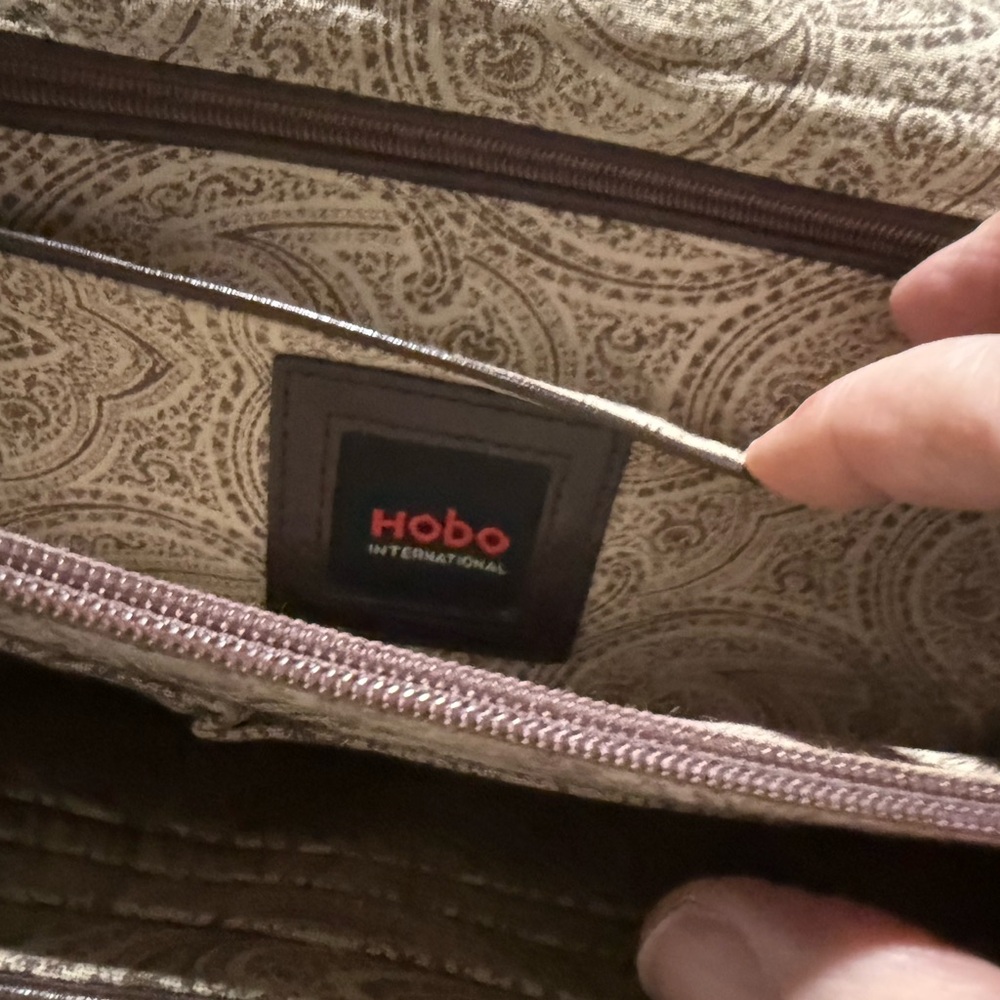 HOBO International Brown Leather Snap Clutch Wallet Purse - Picture 7 of 8